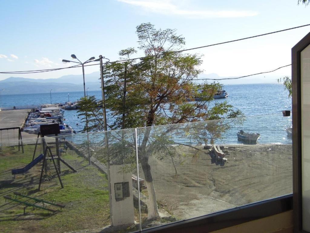 Filippos Apartments Amarynthos Dış mekan fotoğraf