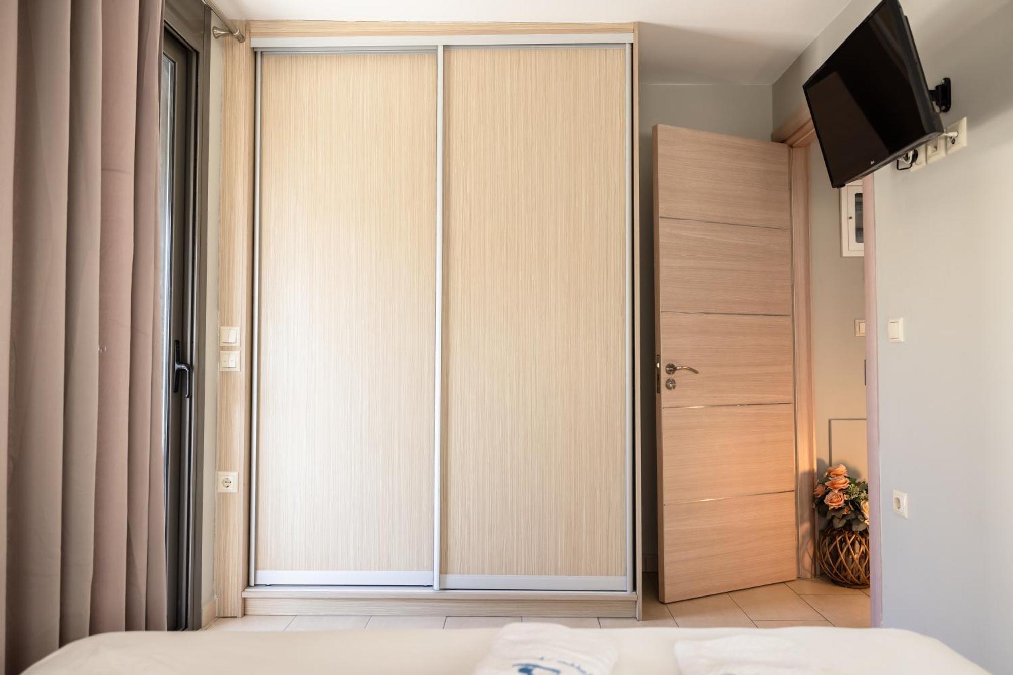 Filippos Apartments Amarynthos Dış mekan fotoğraf