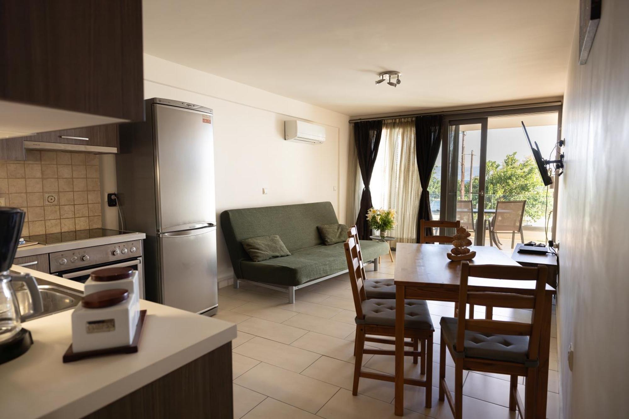 Filippos Apartments Amarynthos Dış mekan fotoğraf