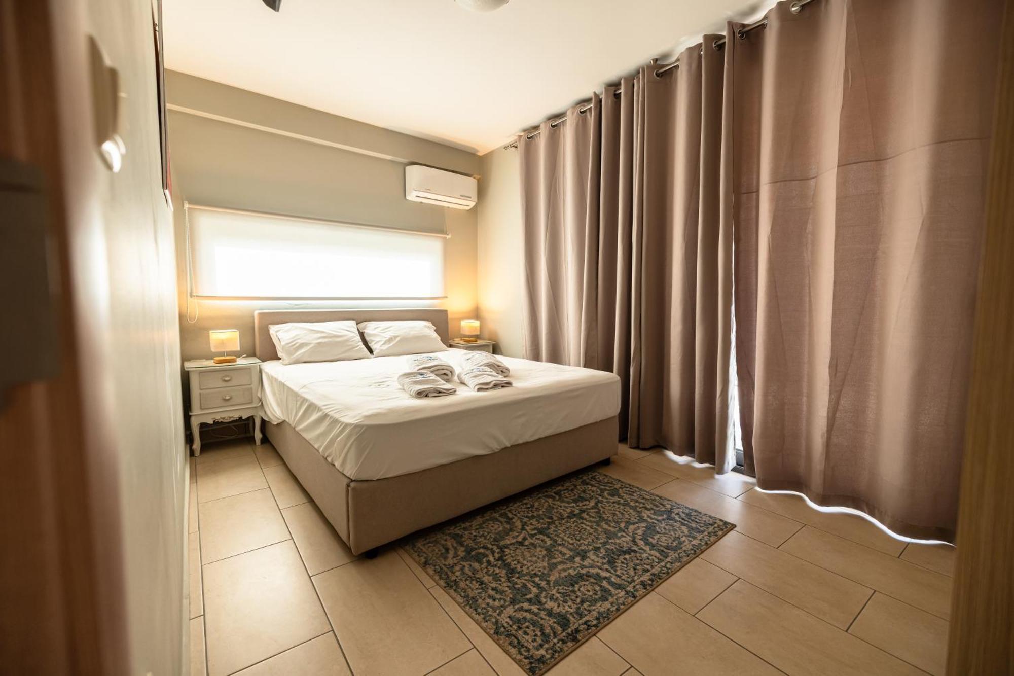Filippos Apartments Amarynthos Dış mekan fotoğraf