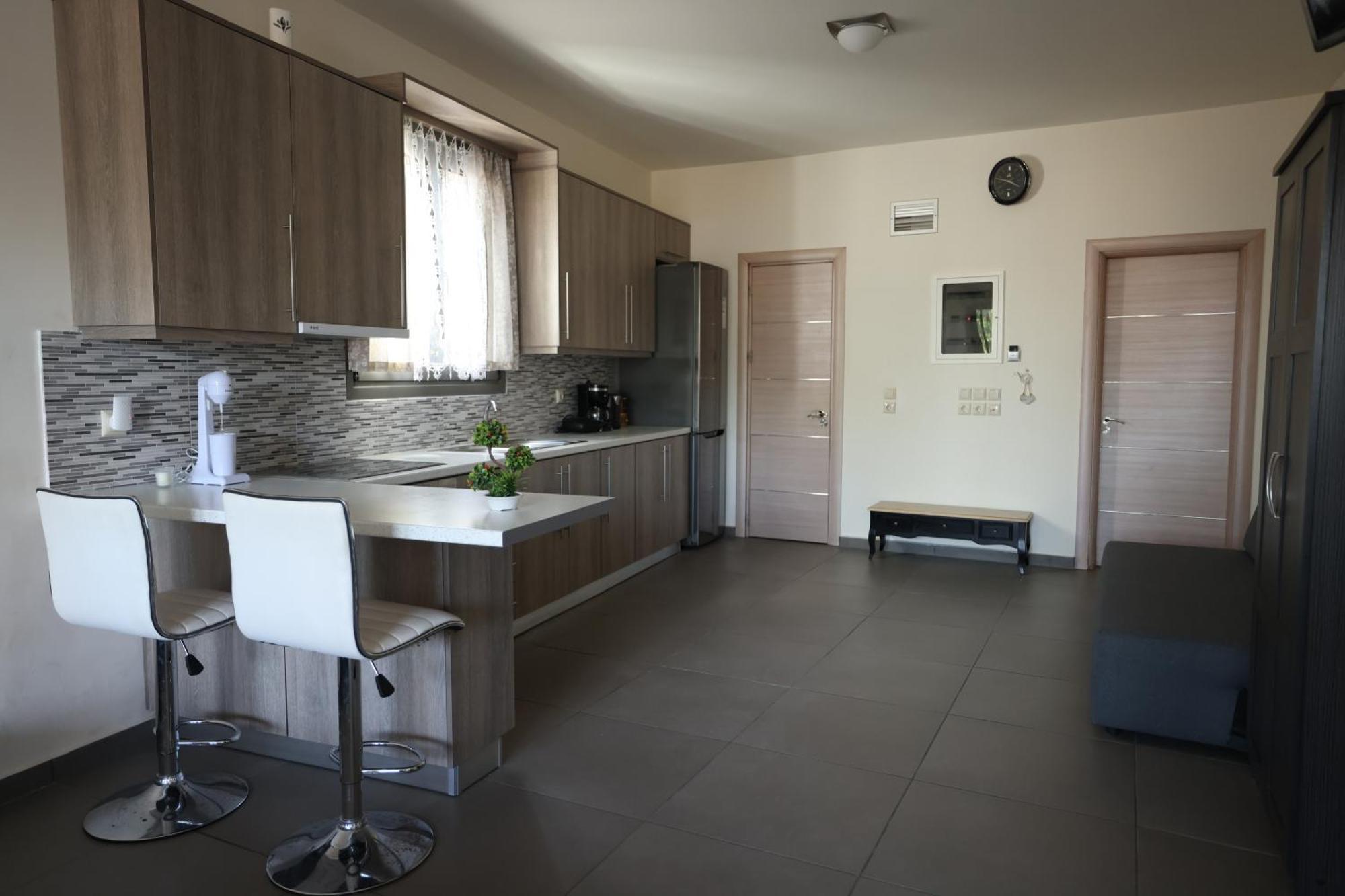 Filippos Apartments Amarynthos Dış mekan fotoğraf